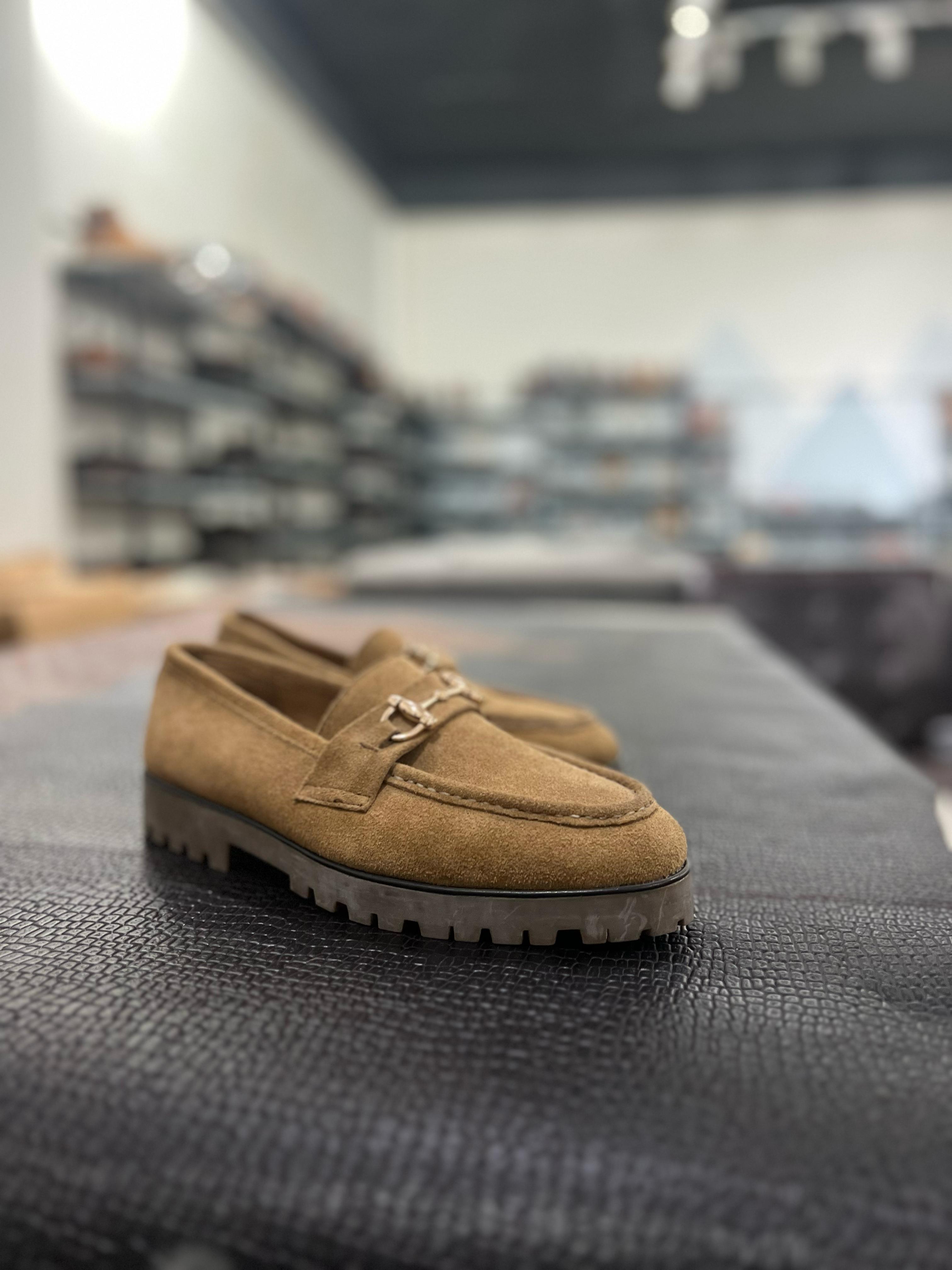 LP1338-Loafer