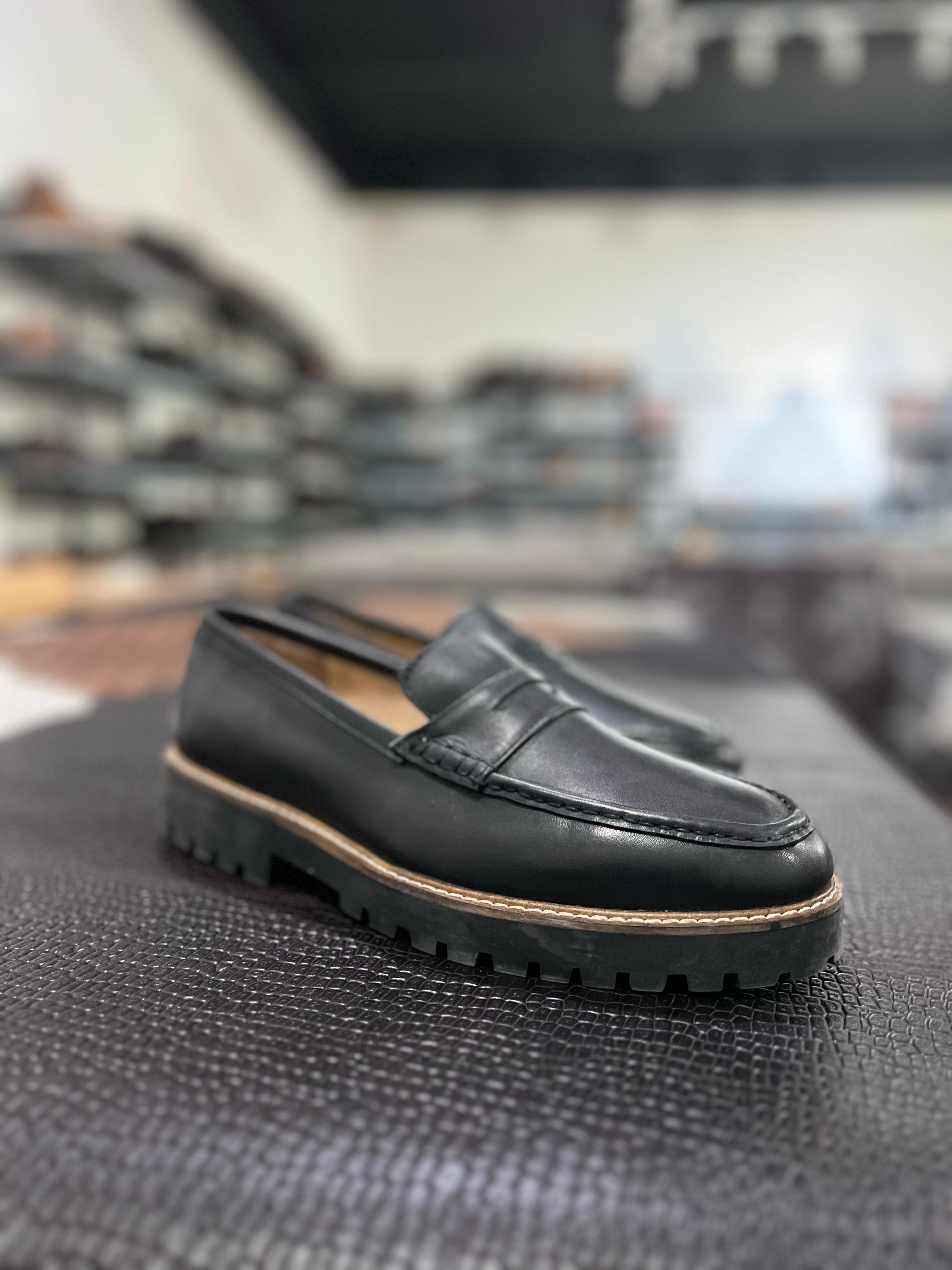 LP1232-Loafer