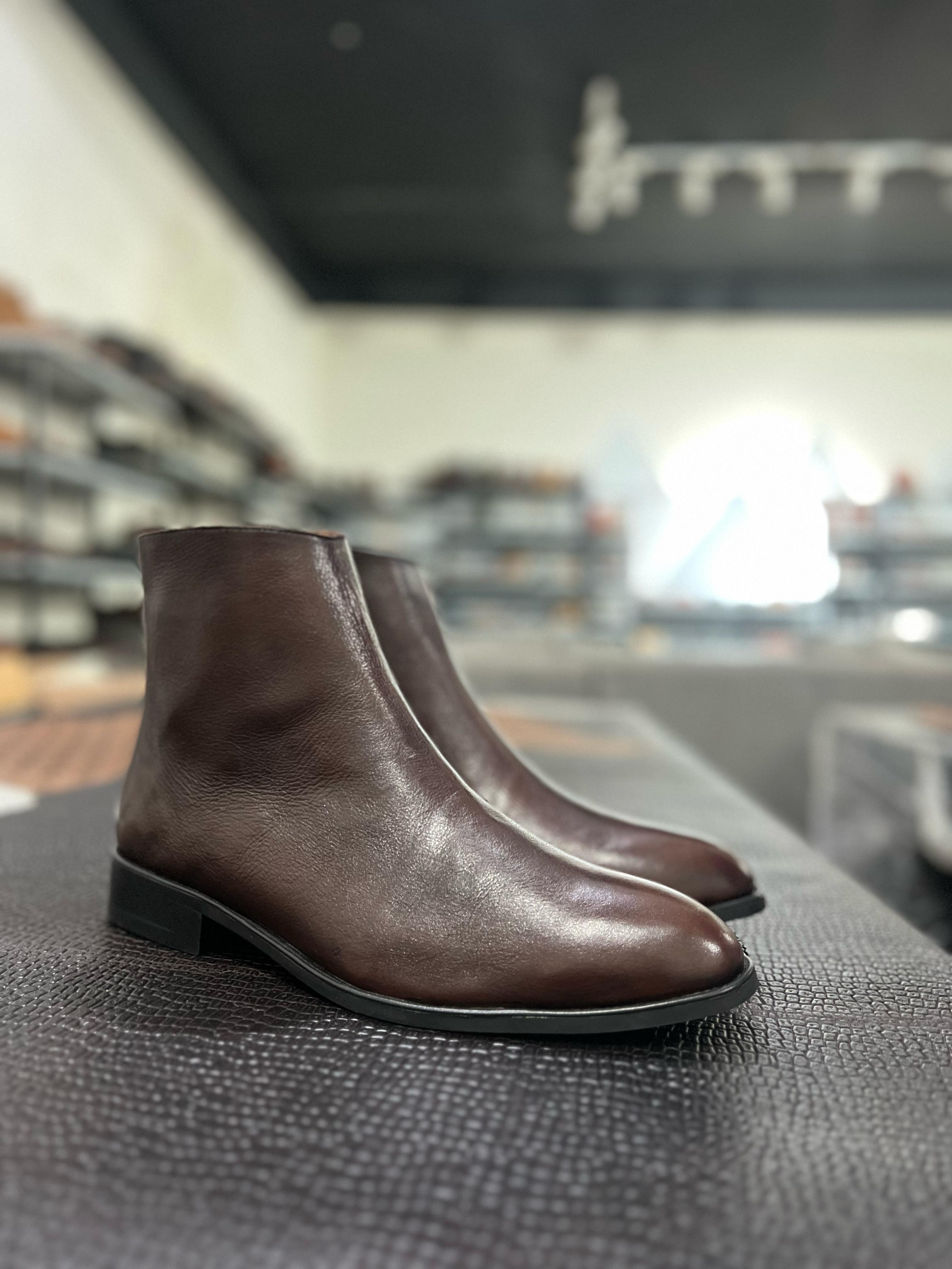 LP1054-Boots