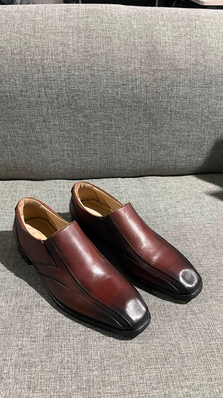CB 570